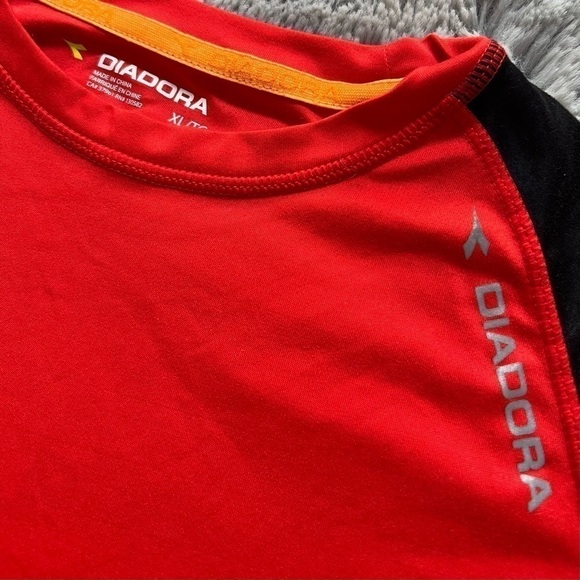 DIADORA Youth XL Boy’s Dri Fit Athletic Short Sleeved Shirt - Picture 2 of 3